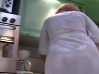 Mea mama vitregă în the bucatarie timpuriu dimineata hotmoza: sex video 11 | xhamster