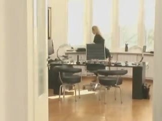Swell ハンガリー語 オフィス 熟女 取得 アナル 汚い ビデオ
